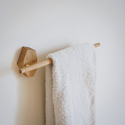 木と真鍮のタオルハンガー［ natural / small ］ 2枚目の画像