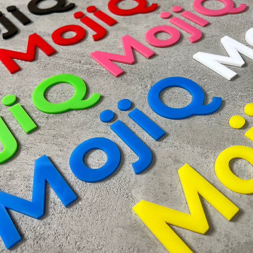 マットブラック】カラー フォント サイズも自由に選べるセミオーダーの