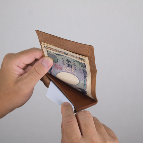 TEN'I 縫製、金具の無い、修理無縁の一枚革 極薄財布 二つ折り財布
