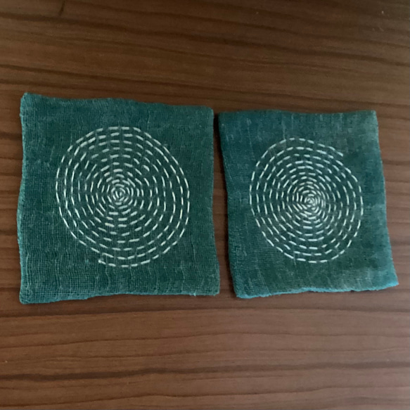 蚊帳　グリーン色に刺し子のコースター　2枚組 3枚目の画像