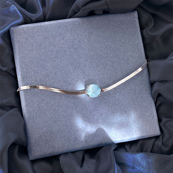 『小さな海を、ひと粒に』 一粒ラリマーのブレスレット　ヘリンボーンチェーン　シルバー925 ネコポス送料無料 2枚目の画像