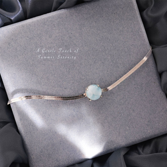 『小さな海を、ひと粒に』 一粒ラリマーのブレスレット　ヘリンボーンチェーン　シルバー925 ネコポス送料無料 3枚目の画像