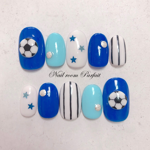 サッカーボールネイル♡ スポーツネイル 3Dネイル かわいいネイル
