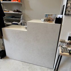 【店舗什器シリーズ】石っぽいレジカウンター　モルタル風カウンター　受付カウンター 1枚目の画像