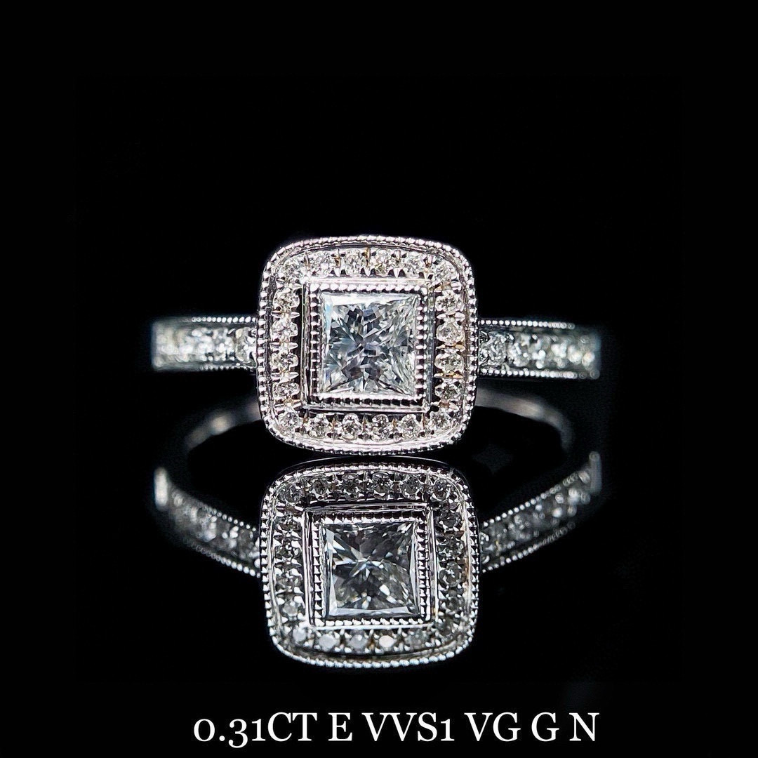 GIA鑑定書付き　0.31ct  天然ダイヤモンド　指輪 リング　プリンセスカット