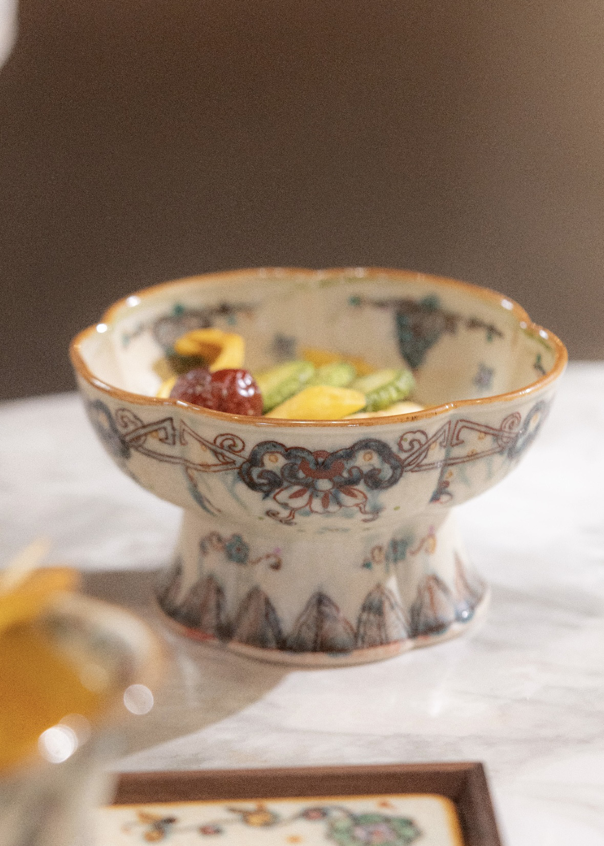 詩瓷集｜ロマンチック蝶恋花シリーズ -青花染付（そめつ）＋上絵手描き フルーツボウル／アイスクリーム碗 中国・景徳鎮製