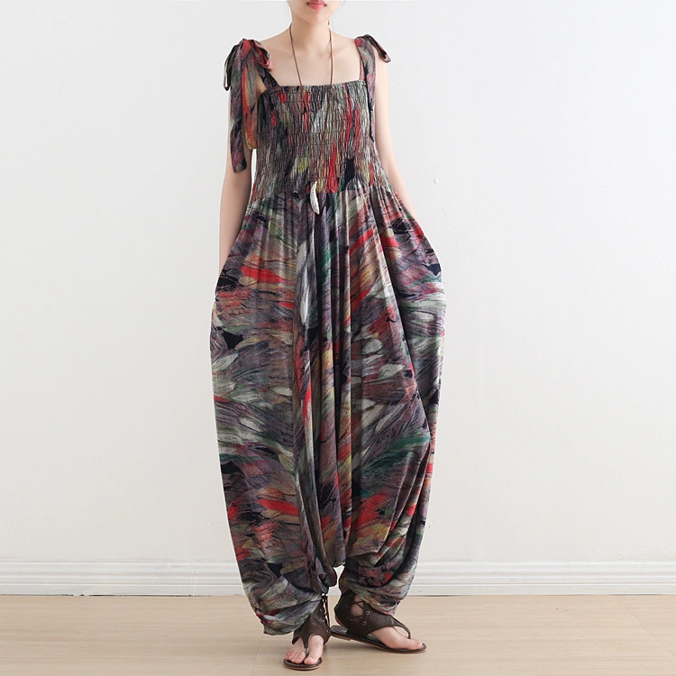 自由の象徴フェザー柄で芸術的なリゾートコーデへ♪サルエルサロペット