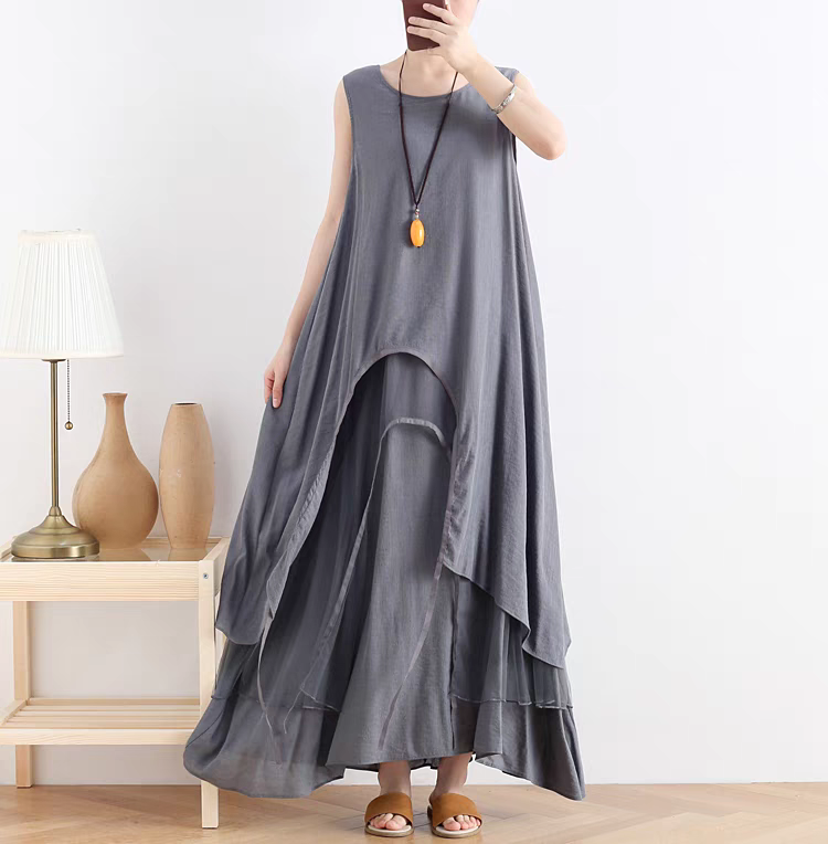 U字カットのレイヤードが視線を惹きつける♪異素材ノースリーブワンピース