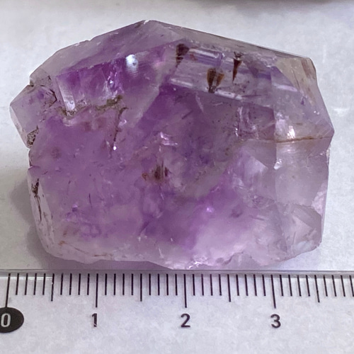 ✨70cm 特大！稀少鉱物✨残1点 カコクセナイト内包 アメジストドーム 紫水晶 カコクセナイト内包✨ 紫水晶 アメジスト クラスター 原石 ラフ