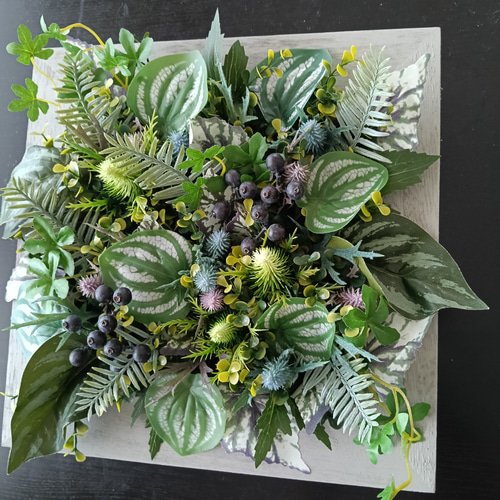 癒し空間に♪】大きめの壁掛けフェイクグリーン(正方形) 造花 人工観葉