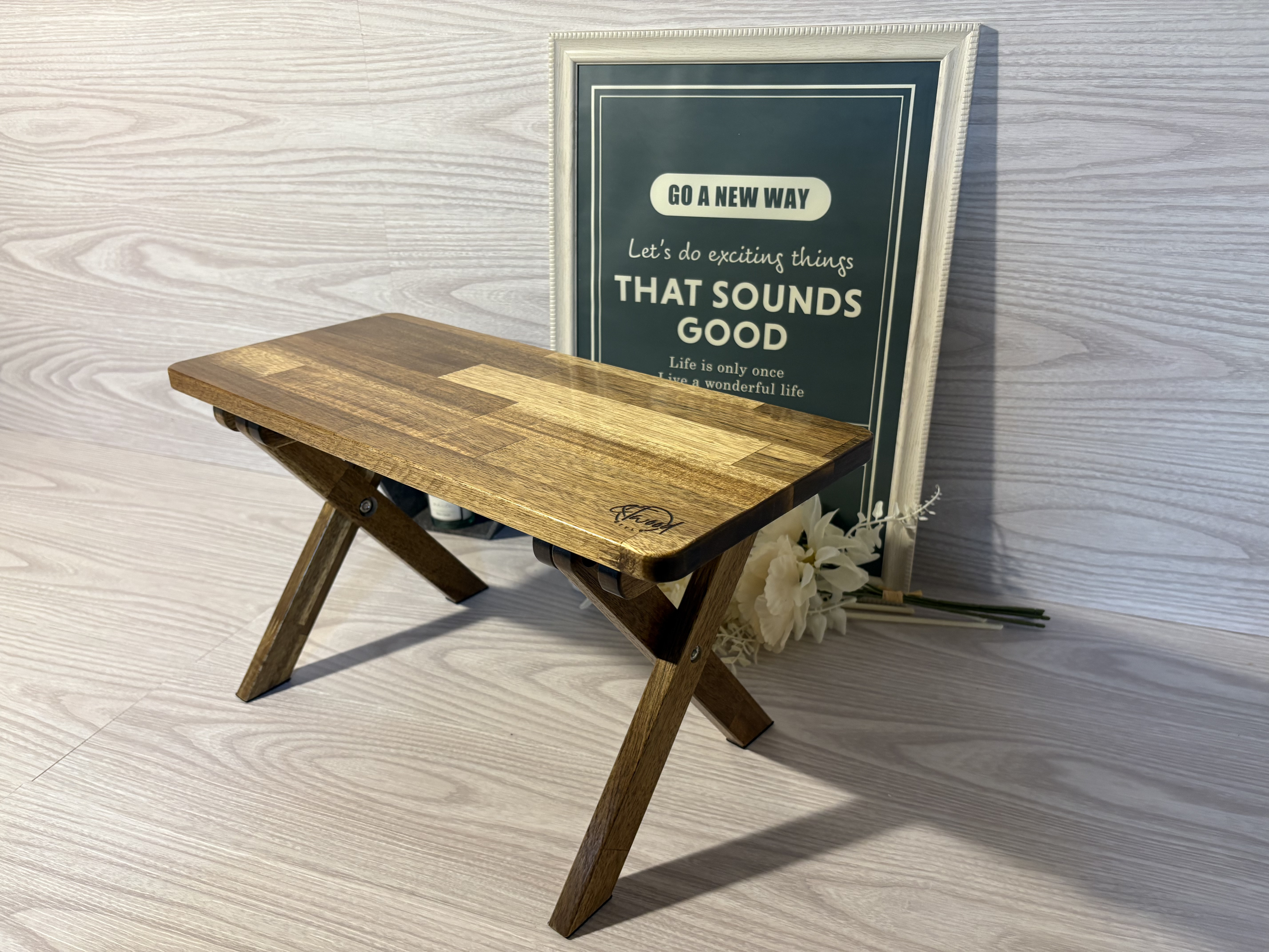 アカシア材　ミニローテーブル