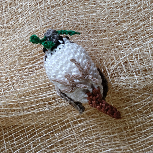 はっぴーチュン」スズメ ストラップ可 手編み あみぐるみ すずめ 編み