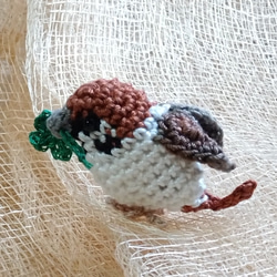 はっぴーチュン」スズメ ストラップ可 手編み あみぐるみ すずめ 編み