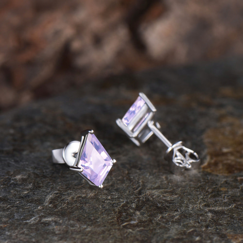 天然ラベンダーアメジストピアス パープルクリスタルソリティア