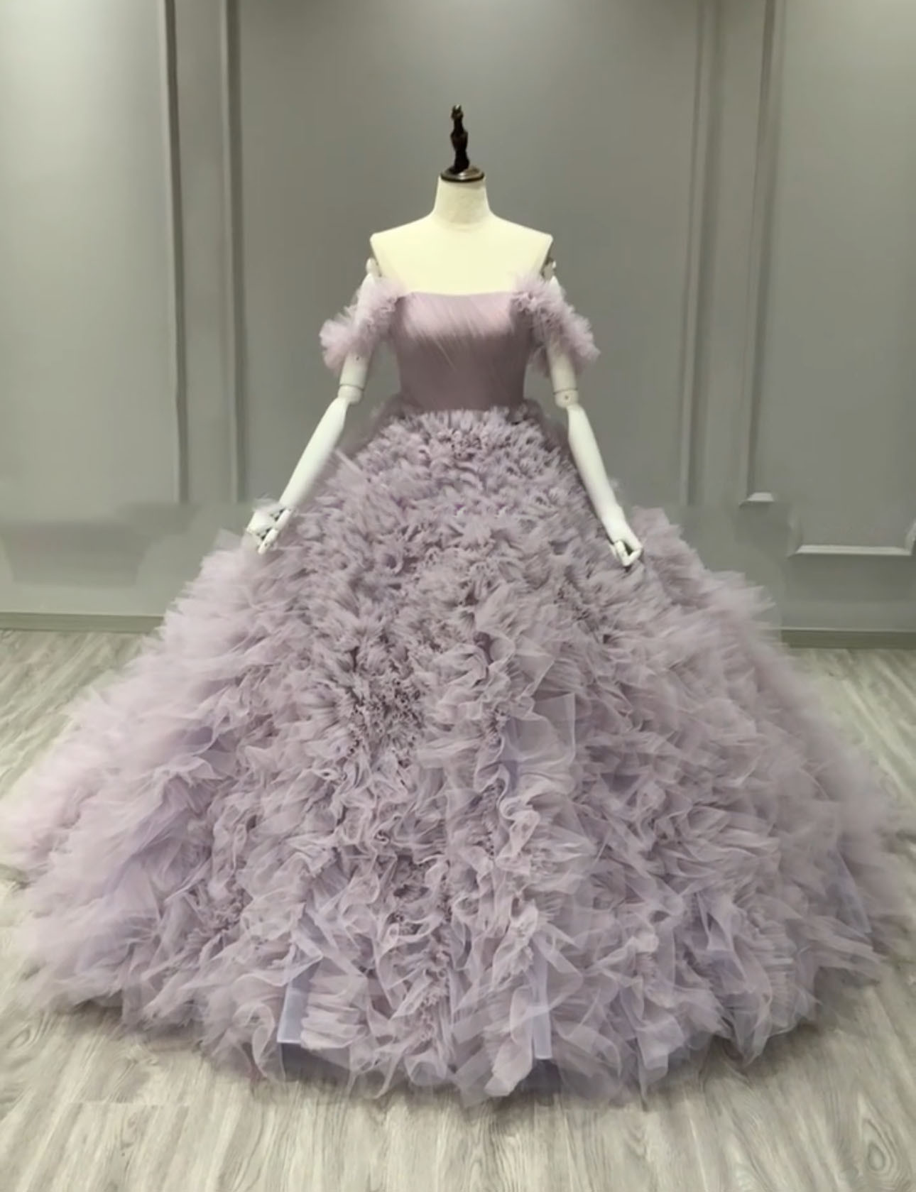 新色追加！ラベンダー色　お色直し　二の腕カバー　カラードレス　ギャザースカート　フリル目立つ　華やかなトレーンプリンセス