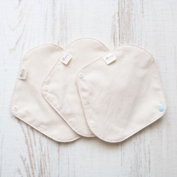 【防水布】無染色 きなり■オーガニックコットン布ナプキンライナー■微量の水分ケアにも■１８㎝【Ｓ】３枚 2枚目の画像