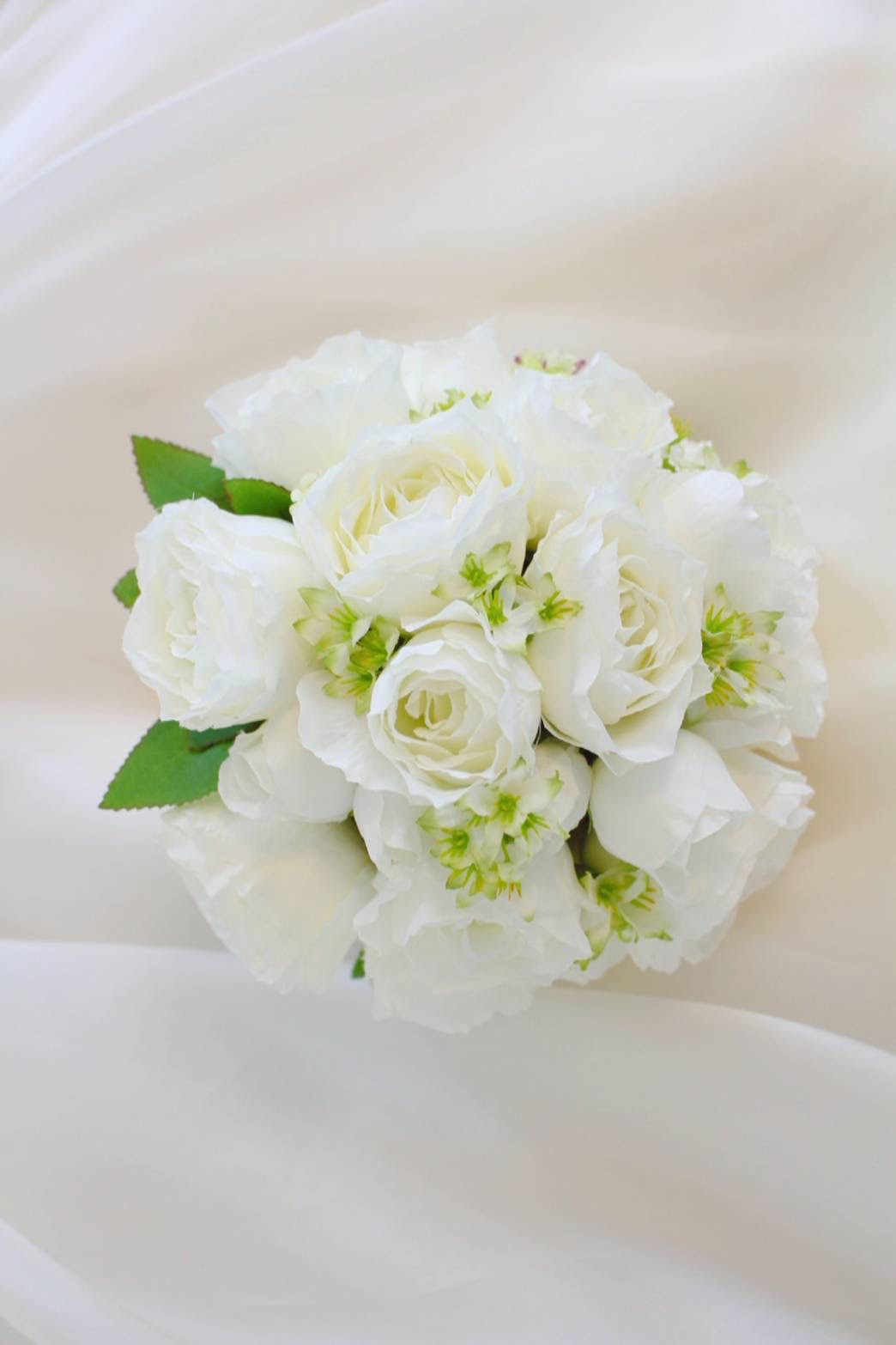 ホワイトローズブーケ