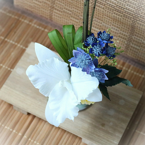 仏花 ☆カトレアお供え花 花器付きLサイズ プリザーブドフラワー 仏花