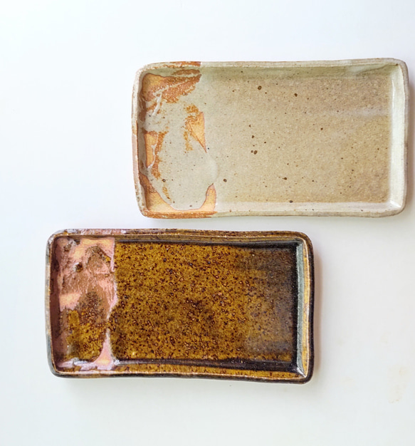 灰釉うな八皿 2枚目の画像