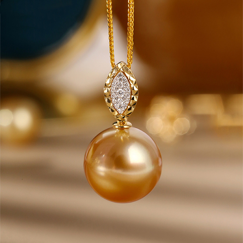 [ヘイズジュエリー] アイデザイン トップグレード 厚手ゴールド 13-13mm 南洋ゴールドビーズペンダントネックレス ラウン