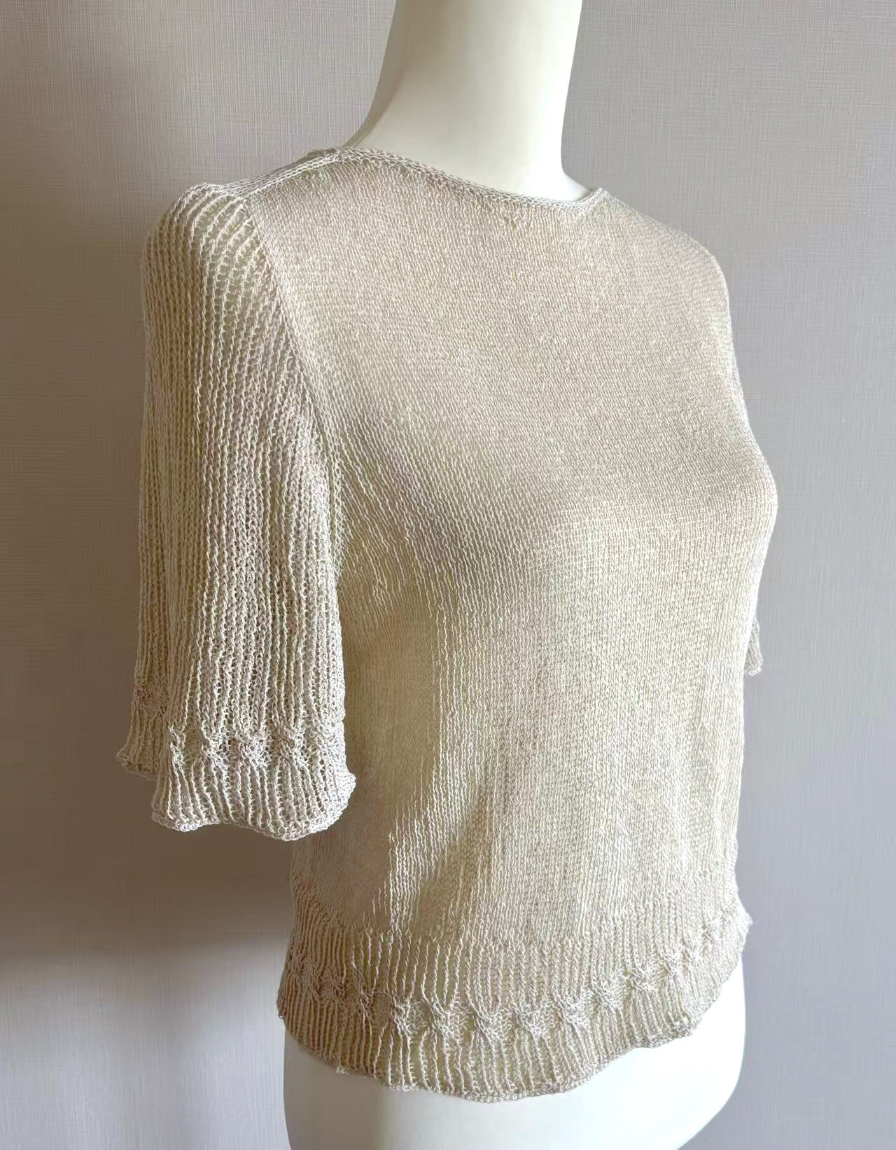 手編み 夏にピッタリ 半袖セーター (薄ベージュ)