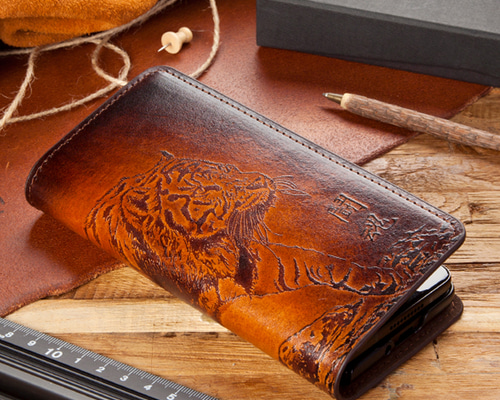 ハンドメイド　虎　ケース付き ハンドメイド 虎 ケース付き