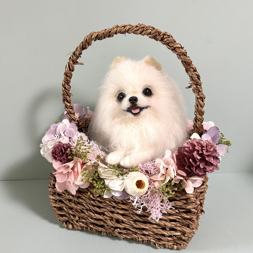 羊毛フェルト　にこにこポメラニアンのフラワーバスケット 羊毛フェルト にこにこポメラニアンのフラワーバスケット 羊毛