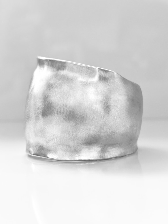 シルバーバングル「bulge」幅広　 1枚目の画像