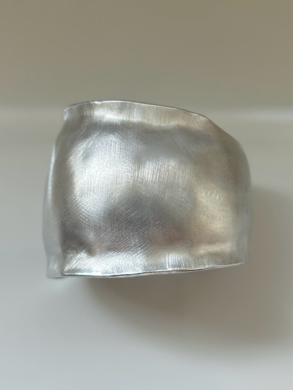 シルバーバングル「bulge」幅広　 2枚目の画像