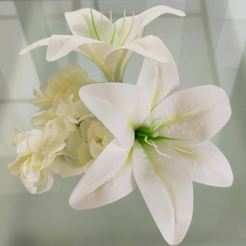 ユリの髪飾り ヘッドドレス ヘッドドレス（アクセサリー） riri-hana