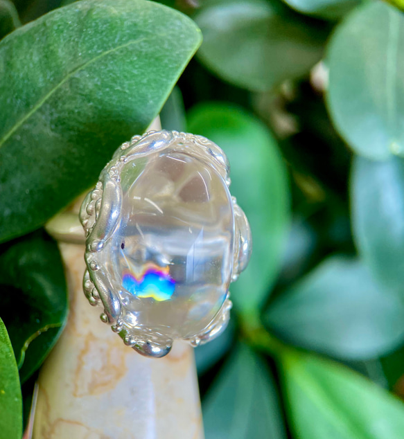 クウォーツinクウォーツ　リング　虹入り　貫入水晶 【公式通販】 クウォーツinクウォーツリング虹入り貫入水晶 指輪・リング