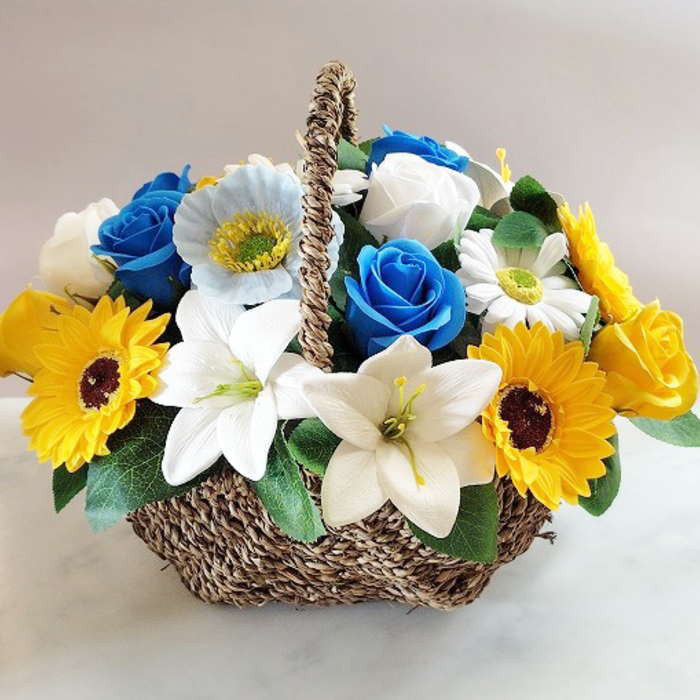 初盆花 お供え　お供え初盆花 ユリ 薔薇 ヒマワリ アレンジ お供え花 バスケット 花かご