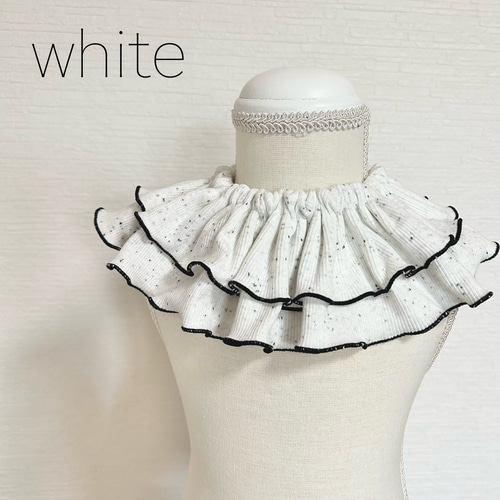 ネップ柄 フリルスタイ] 販売数累計150個突破！出産祝いにも選ば