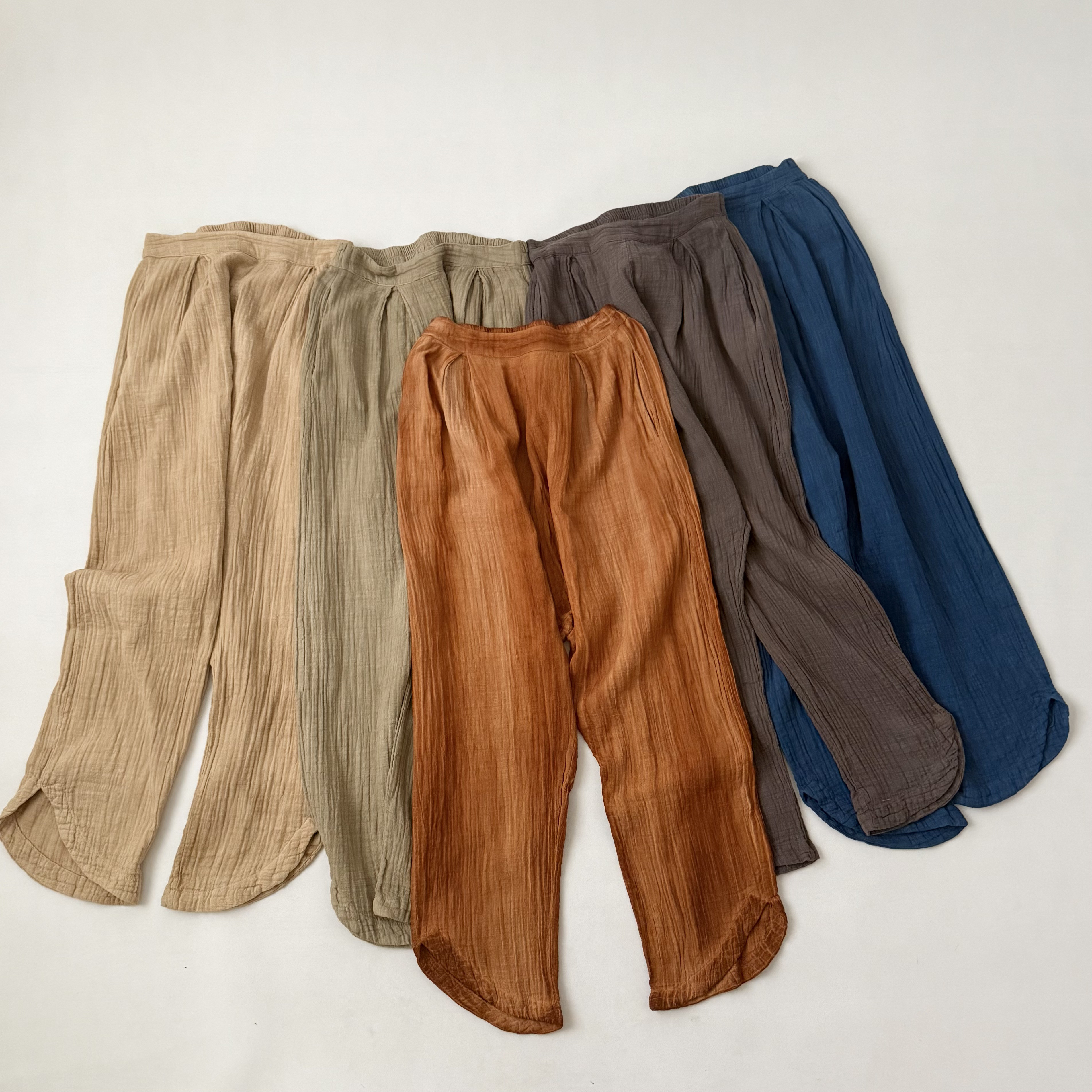【シボ感❤草木染めのズボン❤コットンリネン】ゴムウェスト│ゆったり│着回し│心地よい│通気性抜群│B-4ZZK