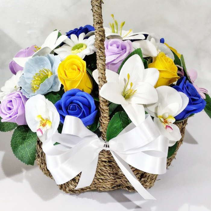 初盆花 お供え　お供え初盆花 ユリ 薔薇  アレンジ お供え花 バスケット 花かご