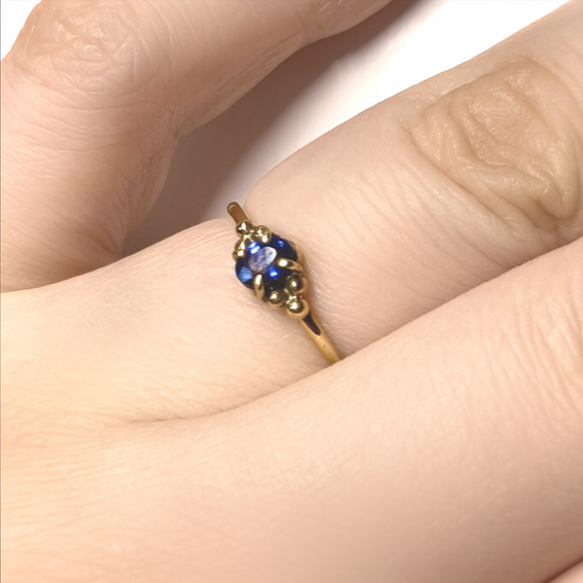 ブルーサファイアのリング　オーバルファセット・カット 3枚目の画像