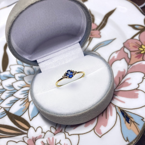 ブルーサファイアのリング　オーバルファセット・カット 6枚目の画像