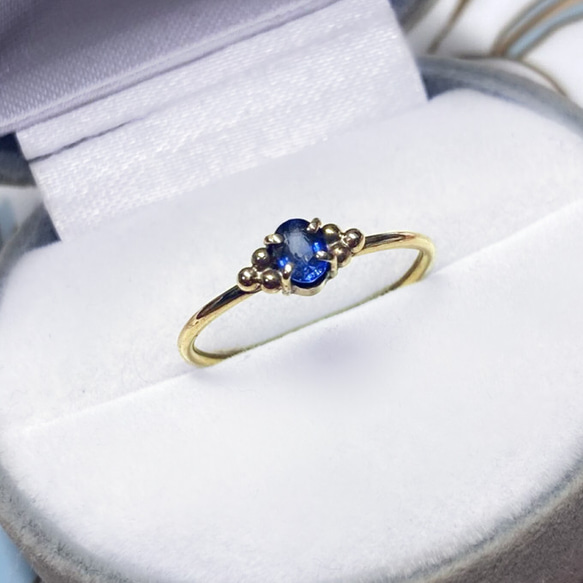 ブルーサファイアのリング　オーバルファセット・カット 2枚目の画像