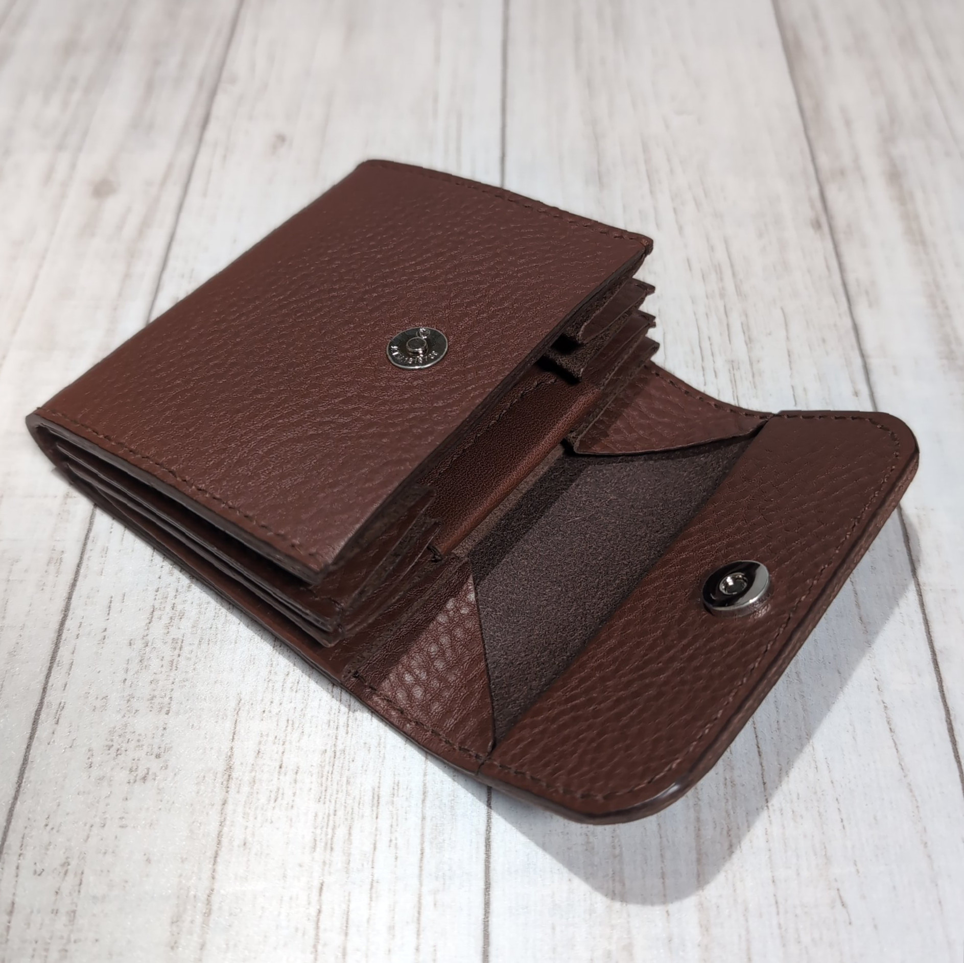 [新作値引き中＆送料無料] 本革ミニ財布 ハーフギャルソンウォレット アリゾナ(チョコ)