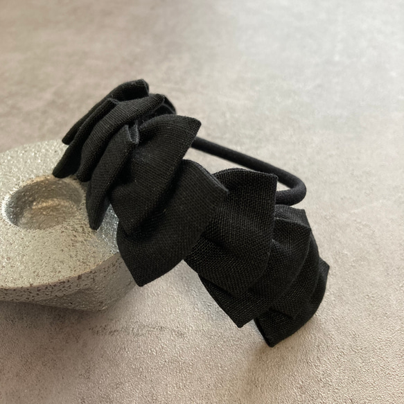 上質リネンのおだんごヘアゴム　ブラック【受注制作品】 6枚目の画像