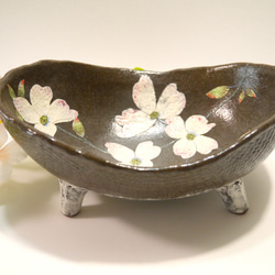 ＜creema限定＞脚付き深鉢　花水木（ハナミズキ） 2枚目の画像