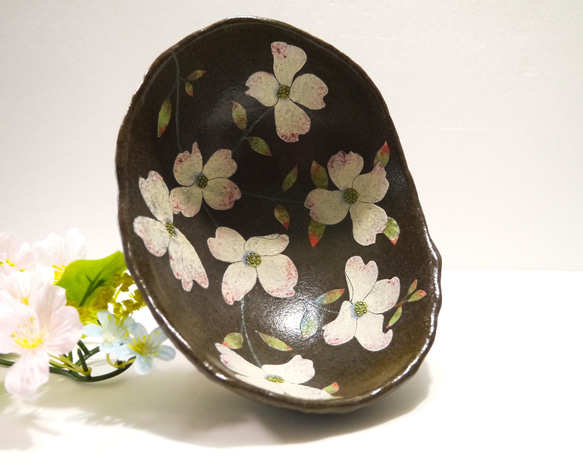 ＜creema限定＞脚付き深鉢　花水木（ハナミズキ） 3枚目の画像