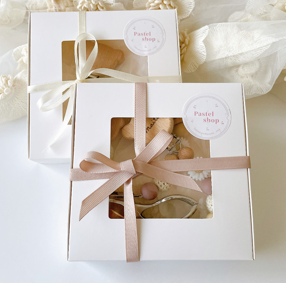 おしゃぶりホルダー 歯固めホルダー　出産祝い　名入れ 6枚目の画像