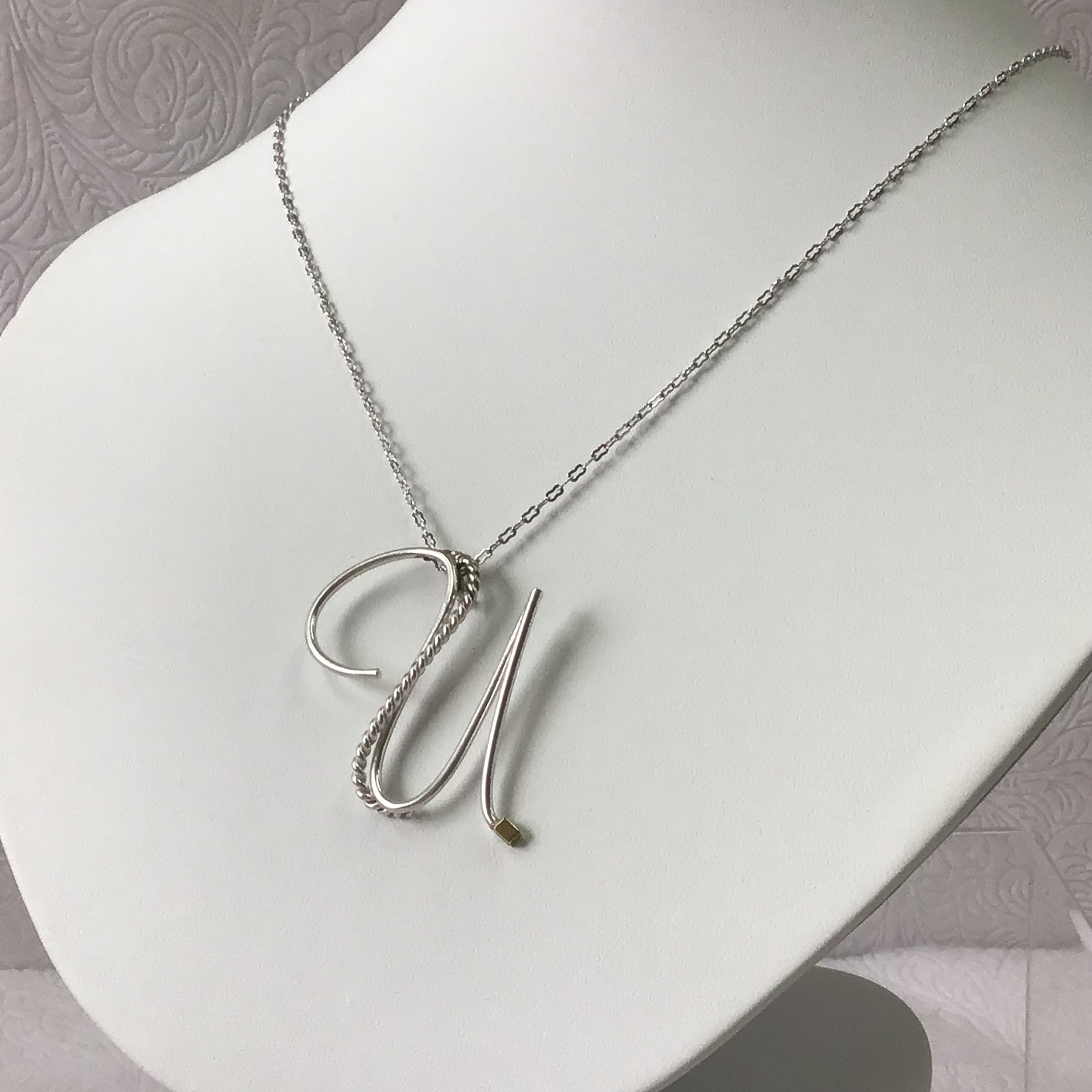 ｱﾙﾌｧﾍﾞｯﾄ ﾍﾟﾝﾀﾞﾝﾄ「U」SILVER