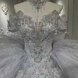 韓国風キラキラウエディングドレス オフショル ロングトレーン