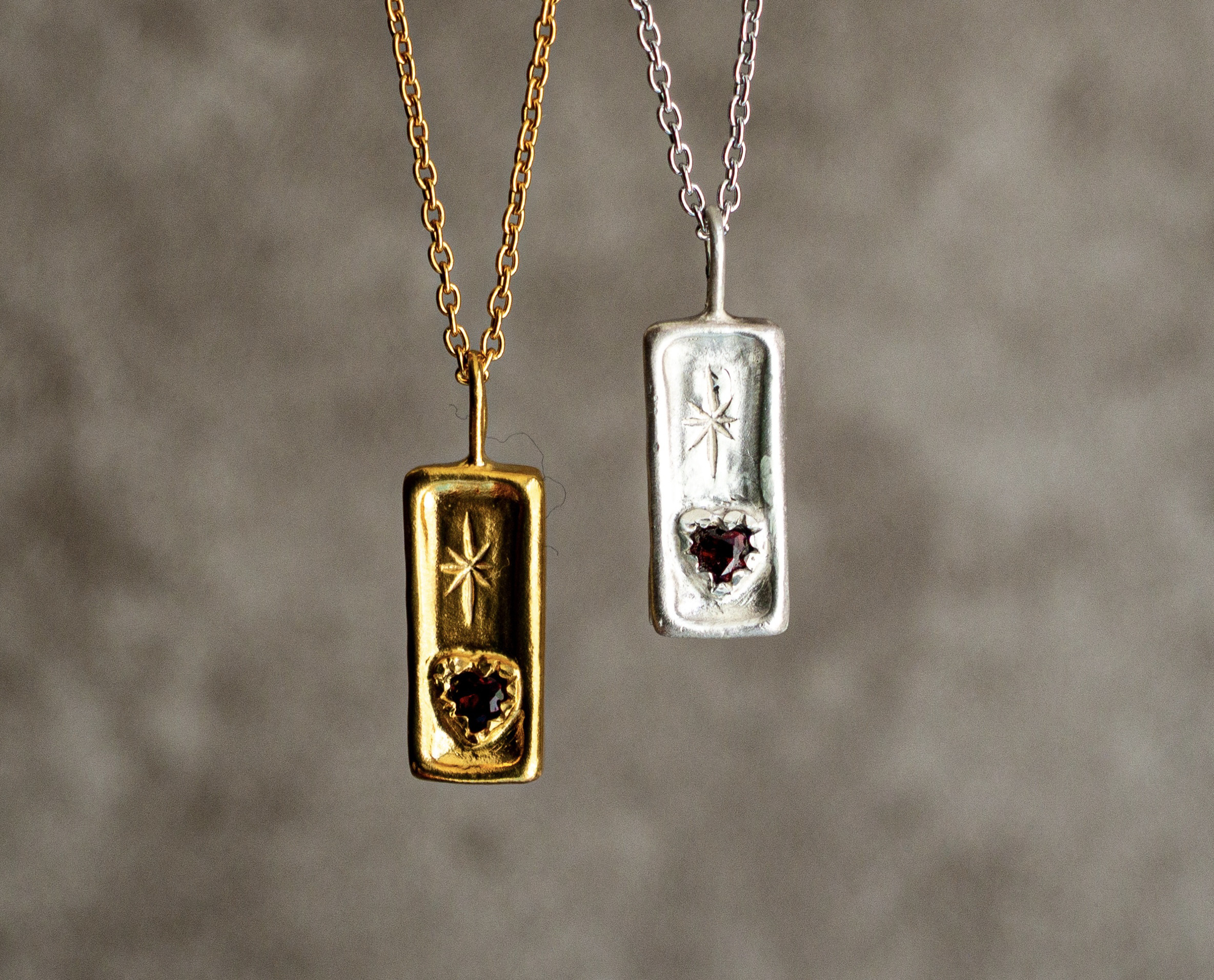 ハートのガーネット❤︎ネックレス・heart＆star・天然石《送料無料》