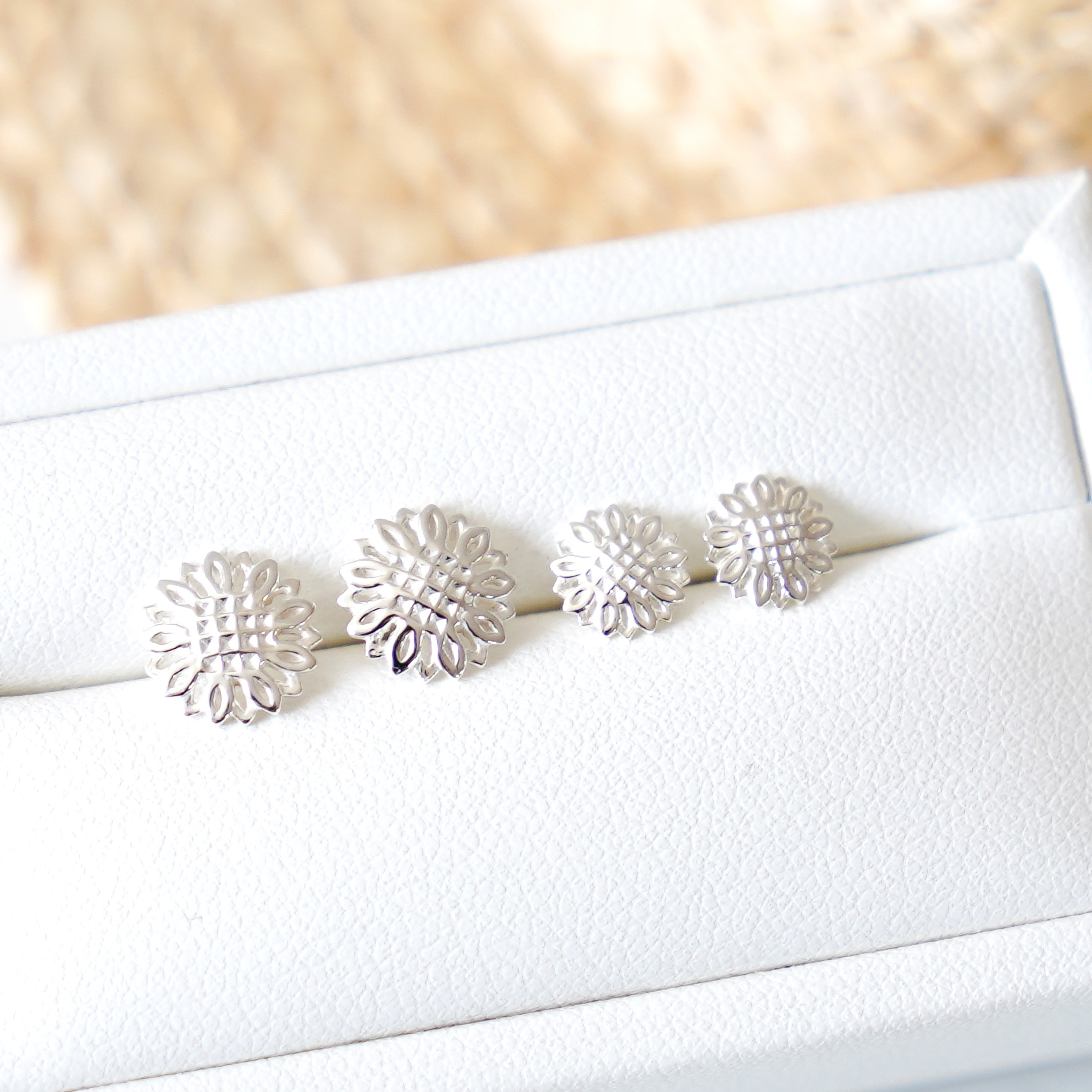 ひまわりピアス  シルバー《送料無料》Silver925 ヒマワリ 向日葵