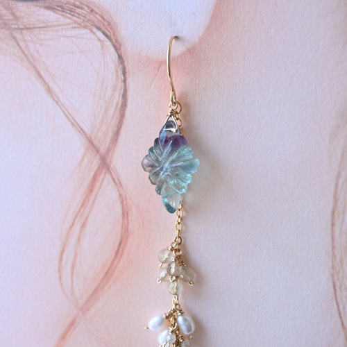 イヤリング変更可/フローライトのフリンジピアス・14kgf ピアス