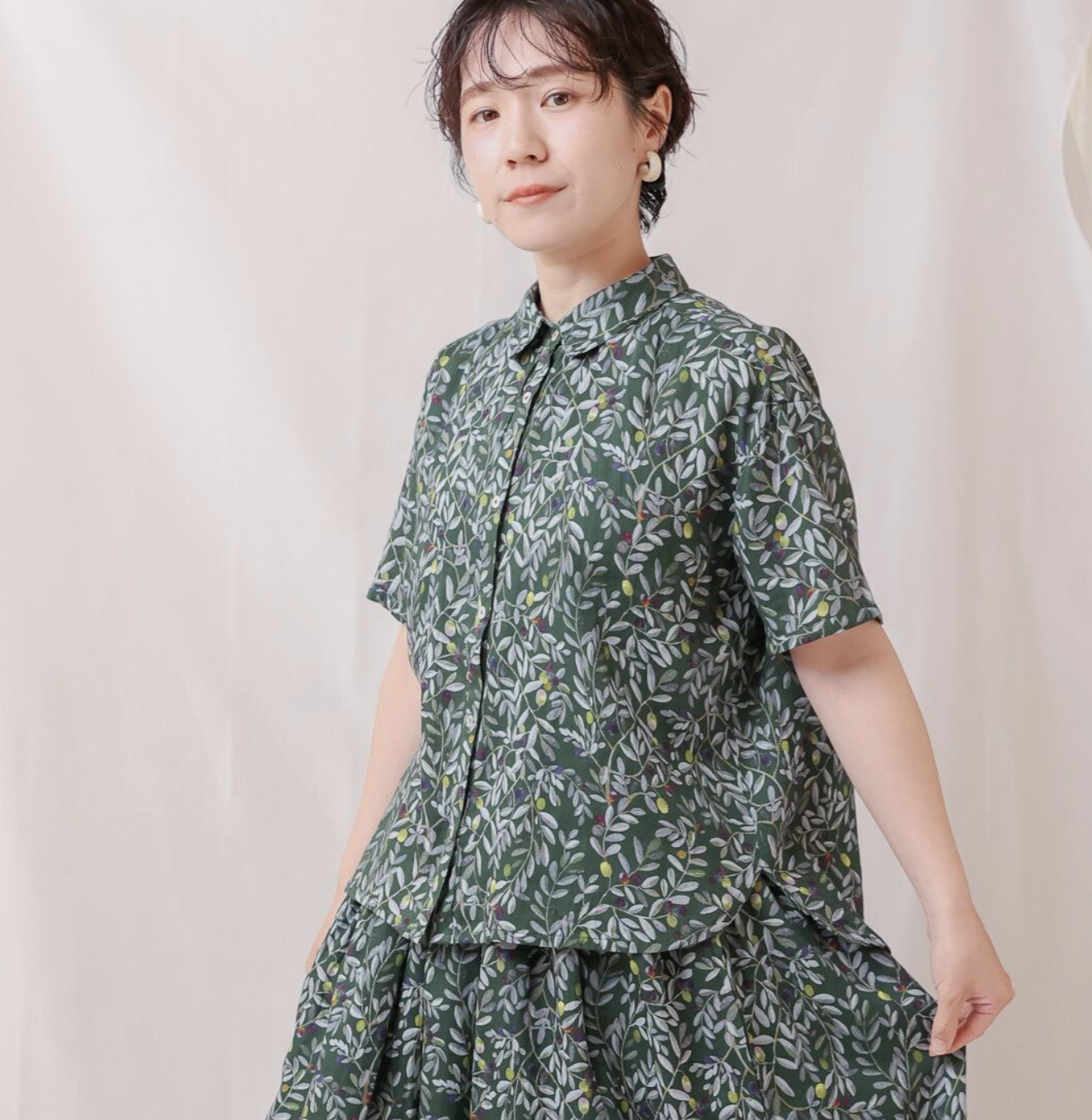 オーガニックコットン半袖ブラウス　OLIVE