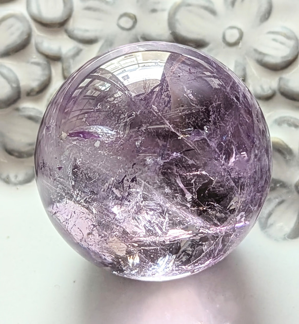 アメジストスフィアNo.2139 虹入り ブラジル産]アメジスト丸玉